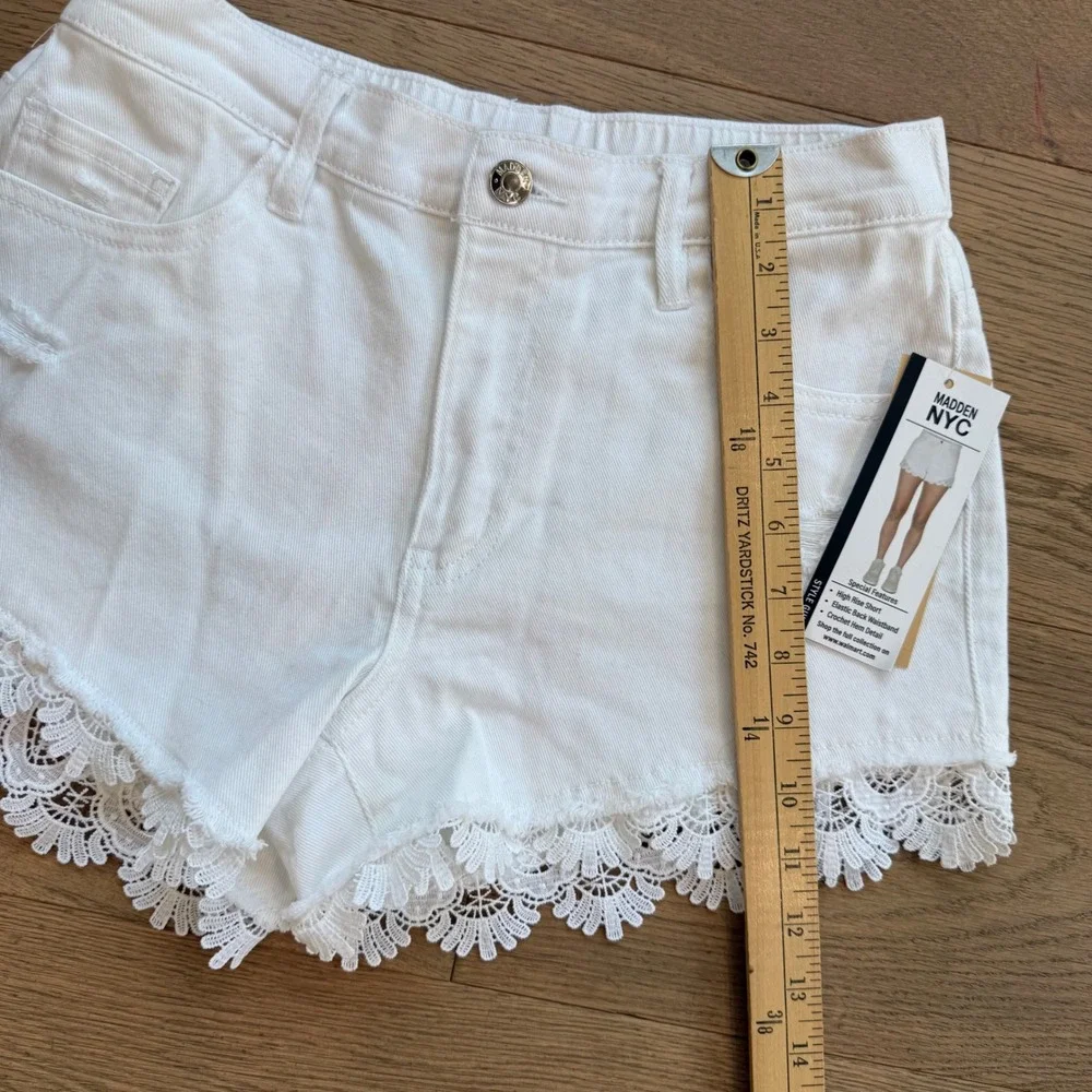 Madden NYC Womens High Rise Crochet Lace Hem Denim Shorts White Distressed Small - Picture 6 of 8